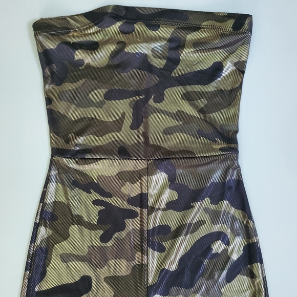 FOREVER 21 STRAPLESS ROMPER - Picture 2 of 6